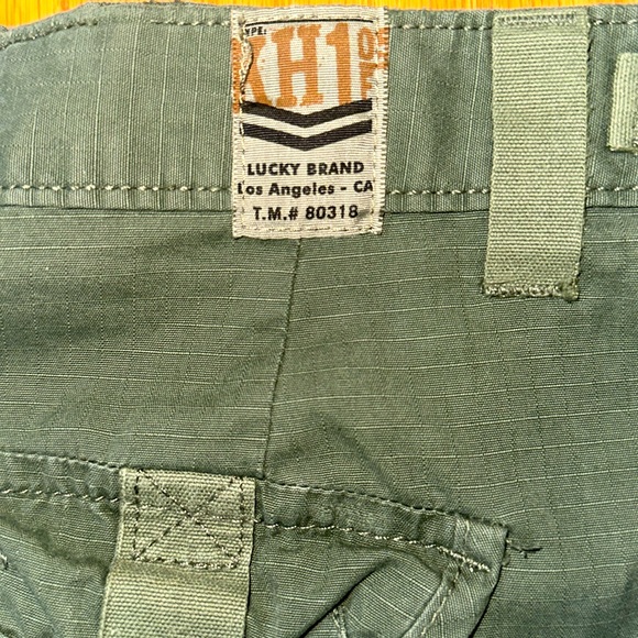 Lucky Brand Back Pocket Cargo Shorts - Picture 5 of 8